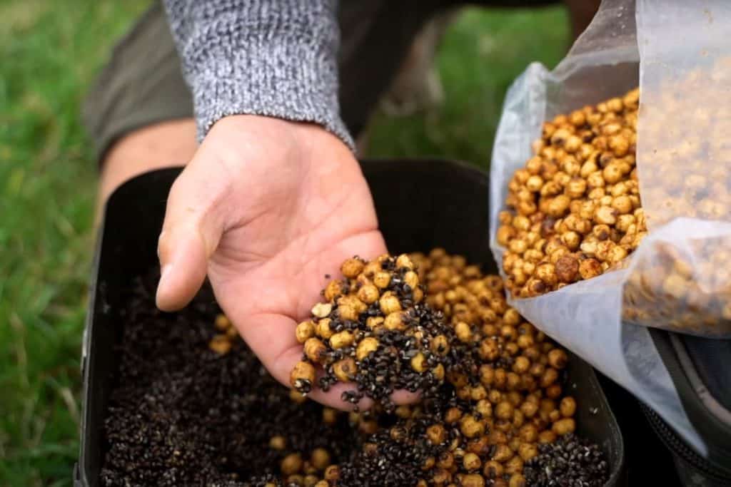 Particles in UK Carp Fishing: A Comprehensive Guide